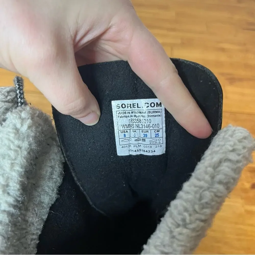 Sorel Out N About Plus Tall Lace Up Black Duck Style Winter Boots Size 8